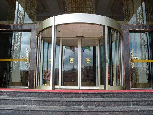 簡(jiǎn)述吊籃架構(gòu)成及其功能分析